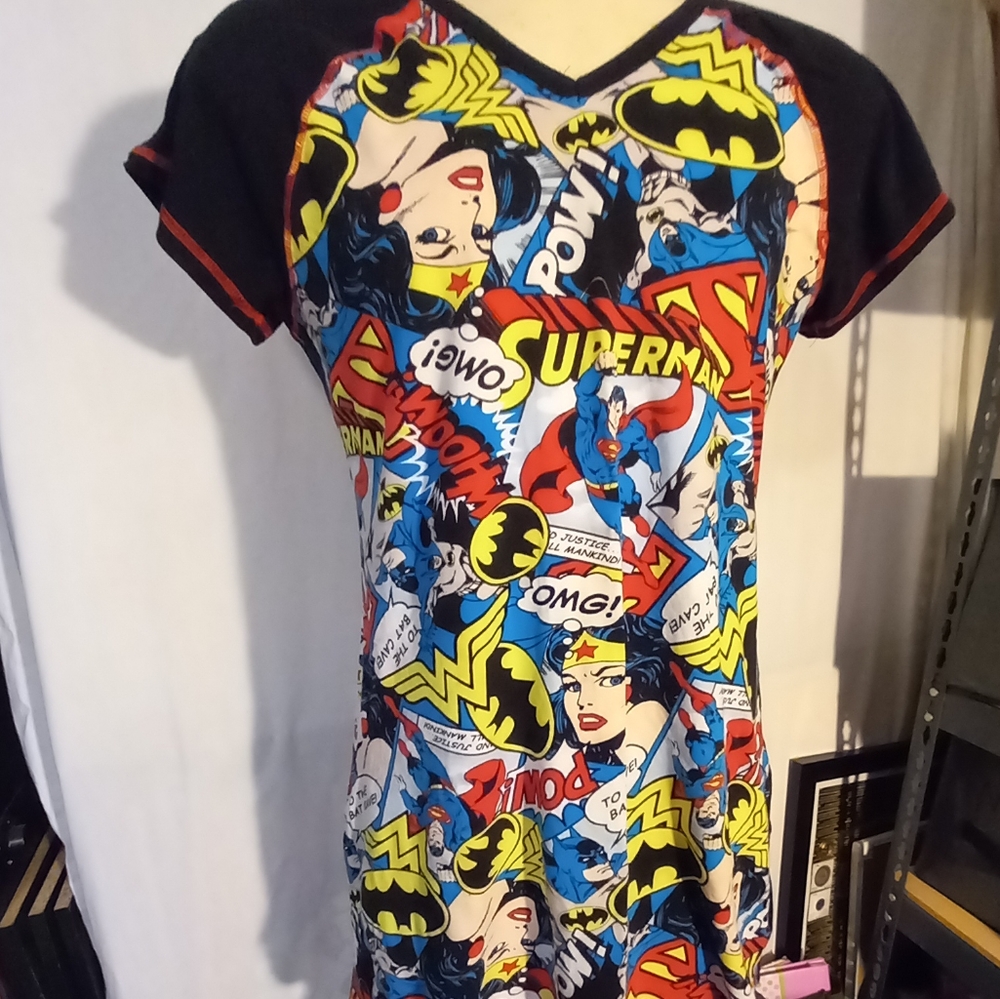 Rare DC Comics Night Shirt